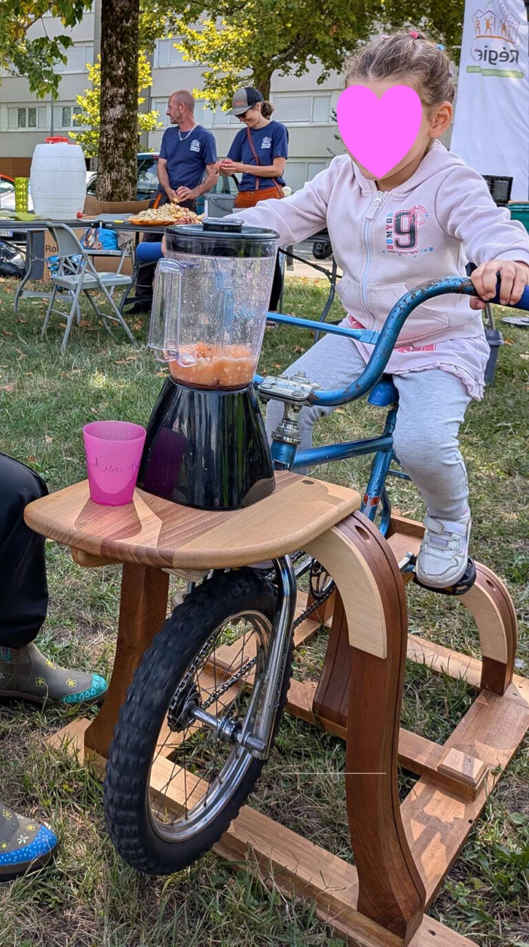 Vélo mixeur / vélo smoothie / vélo cocktail / vélo soupe