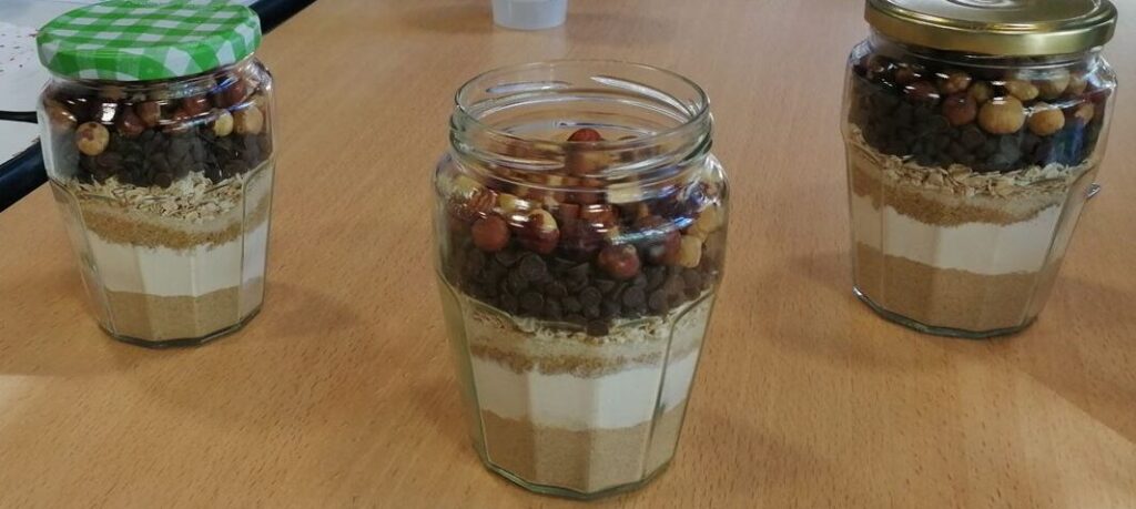 Atelier bocaux gourmands à la farine de pain dur